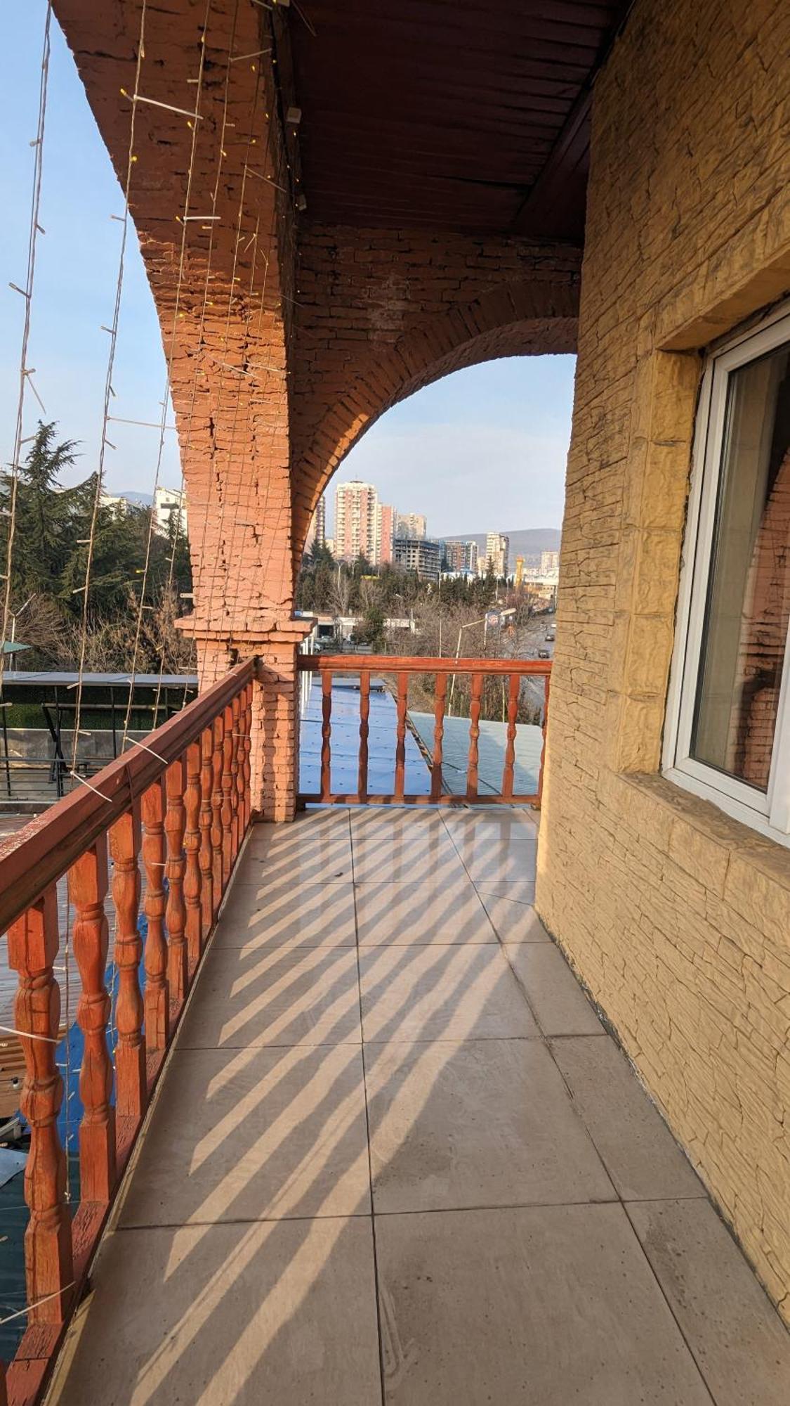 Dkd-Bridge Hotel Tbilisi ภายนอก รูปภาพ