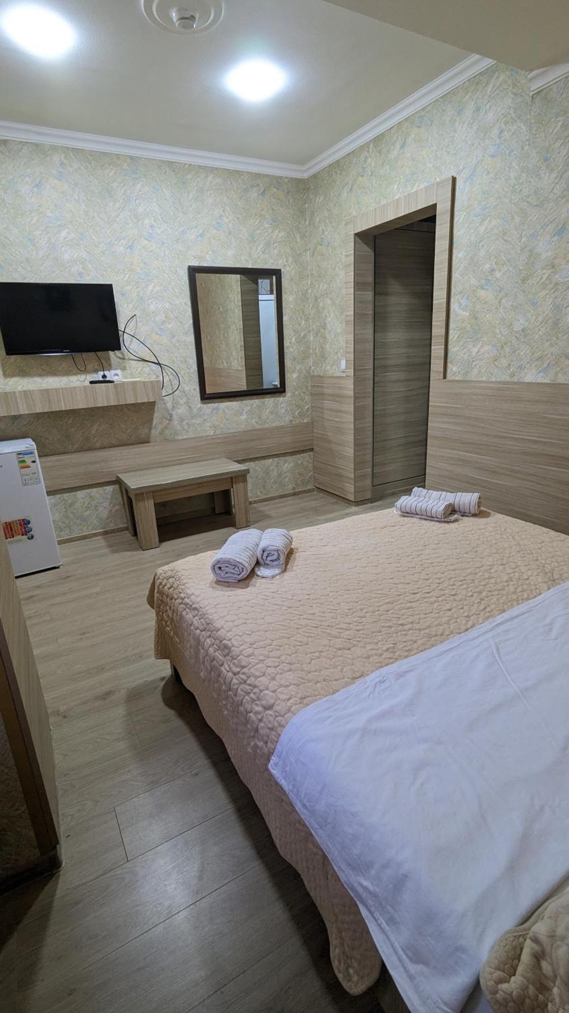 Dkd-Bridge Hotel Tbilisi ภายนอก รูปภาพ