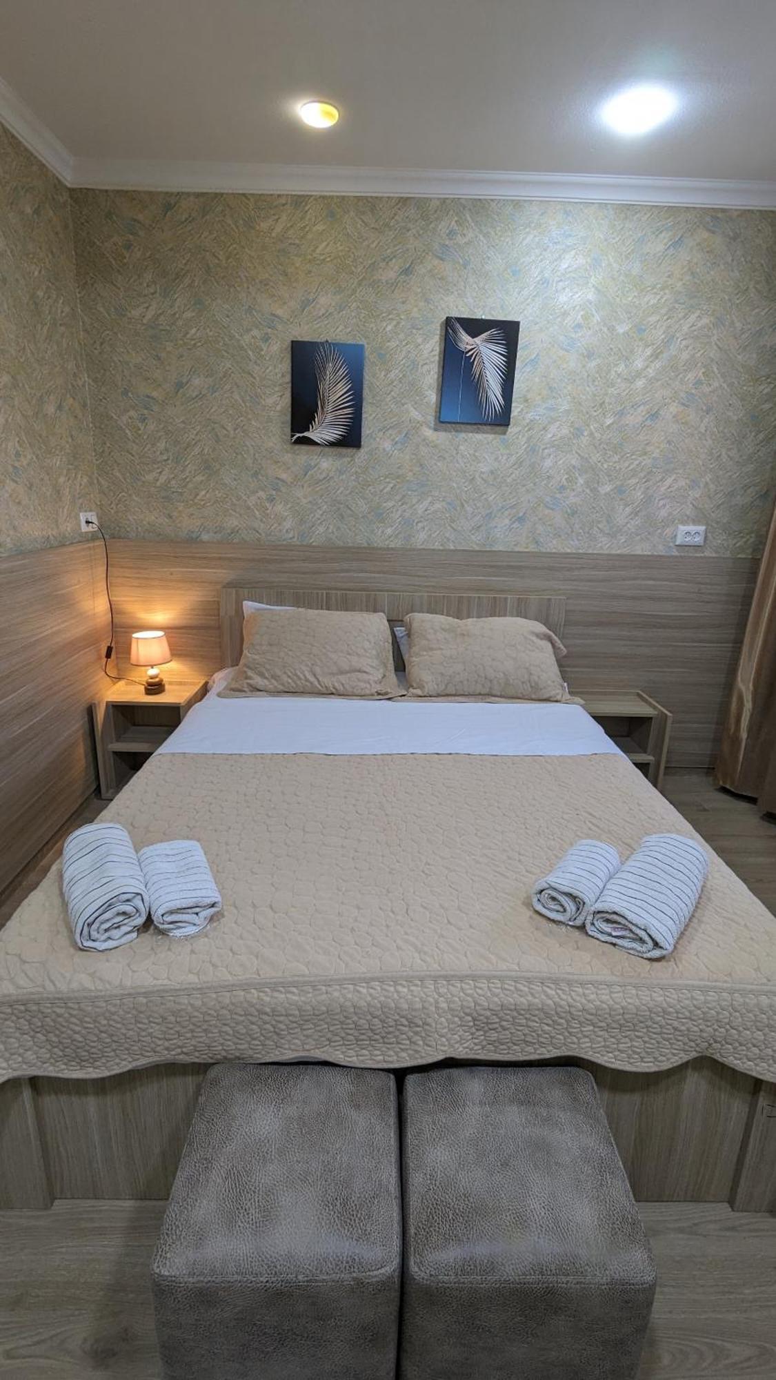Dkd-Bridge Hotel Tbilisi ภายนอก รูปภาพ