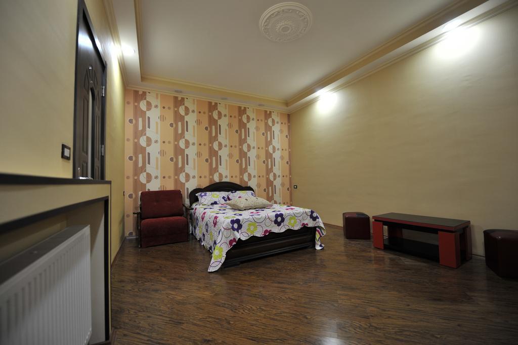 Dkd-Bridge Hotel Tbilisi ภายนอก รูปภาพ