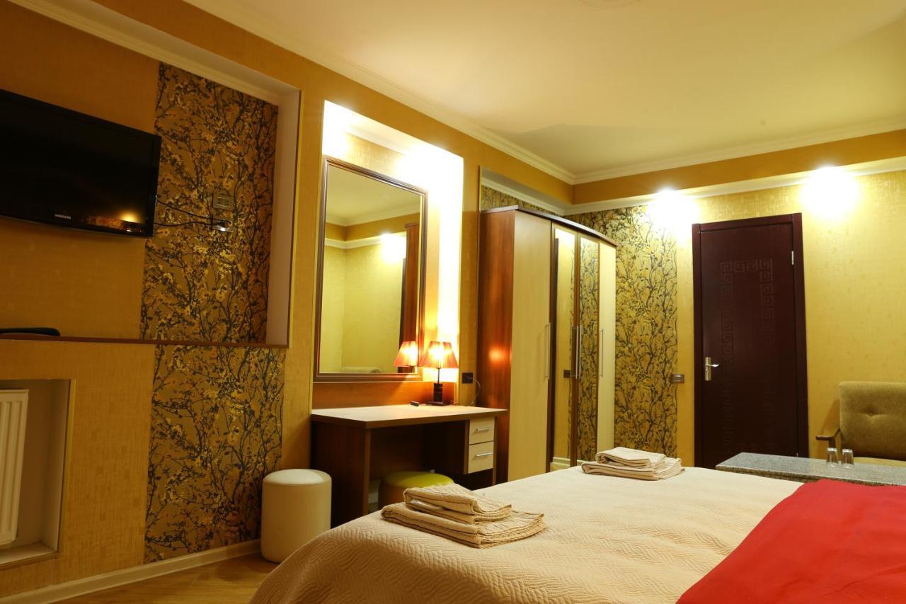 Dkd-Bridge Hotel Tbilisi ภายนอก รูปภาพ