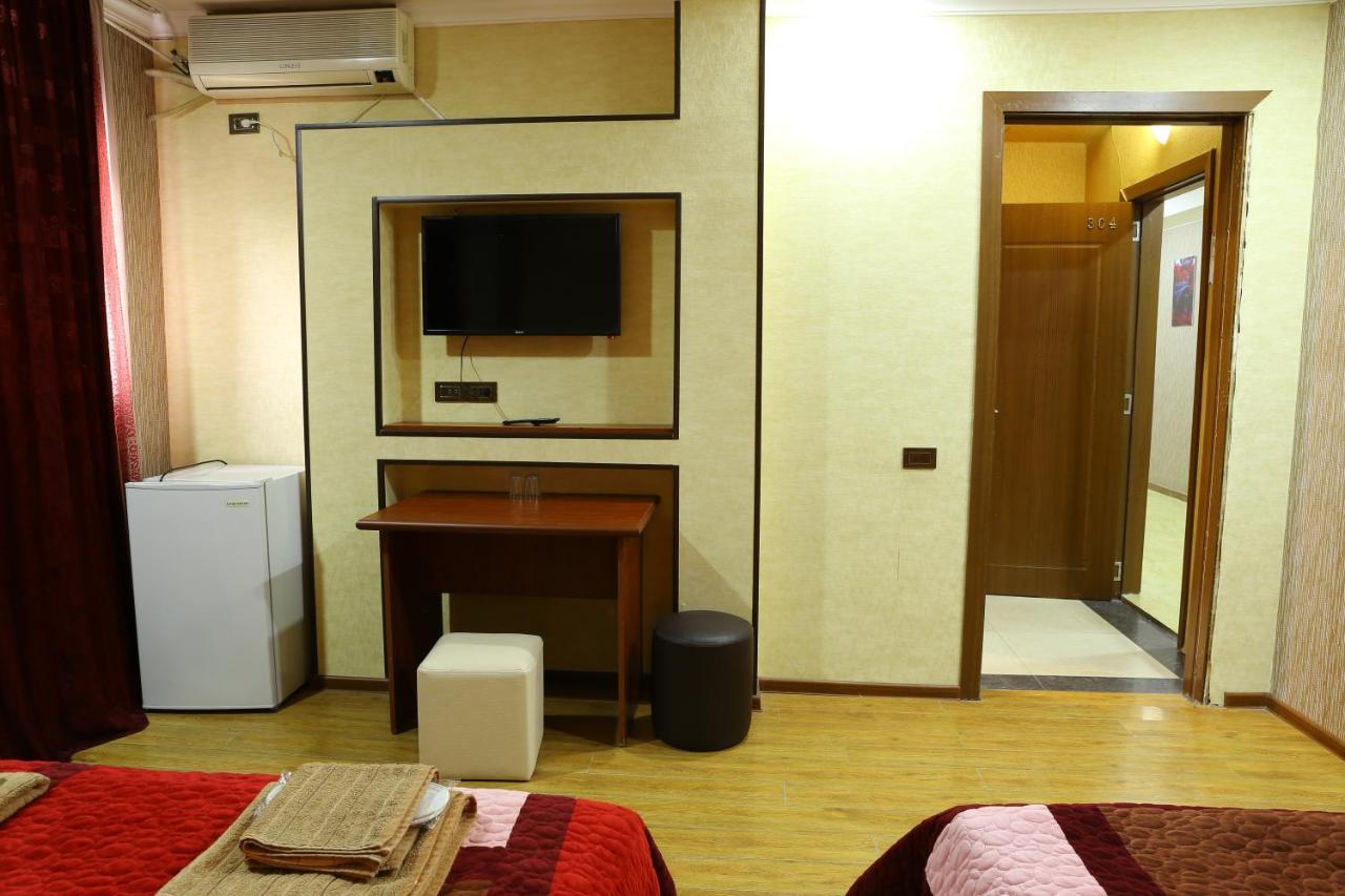 Dkd-Bridge Hotel Tbilisi ภายนอก รูปภาพ